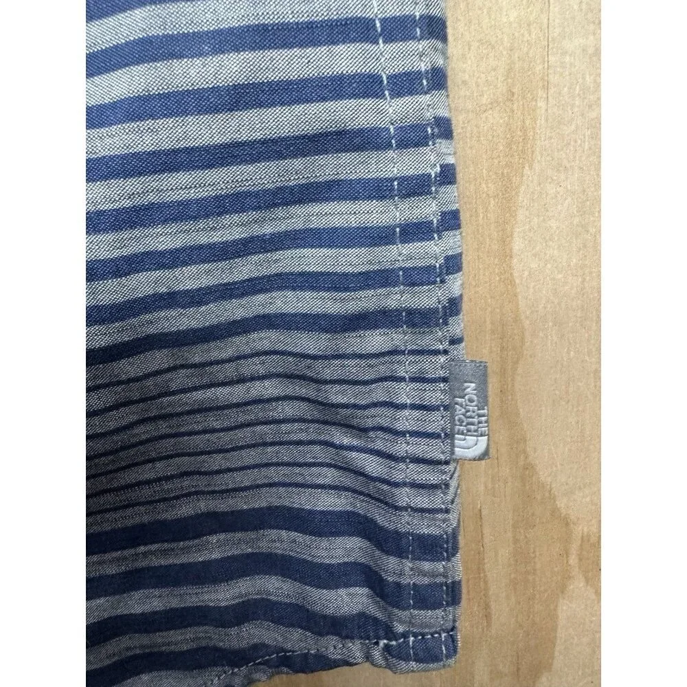 The North Face Shirt Mens Sz‎ S Blue Gray Stripe Short Sleeve Button Up Cotton